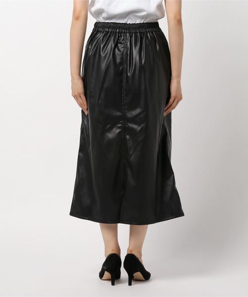 STYLEBLOCK(スタイルブロック)の「PUレザーバックスリットストレートロングスカート(スカート・レディース・ブラック/ライトベージュ/ブラウン・M)」の8枚目の写真