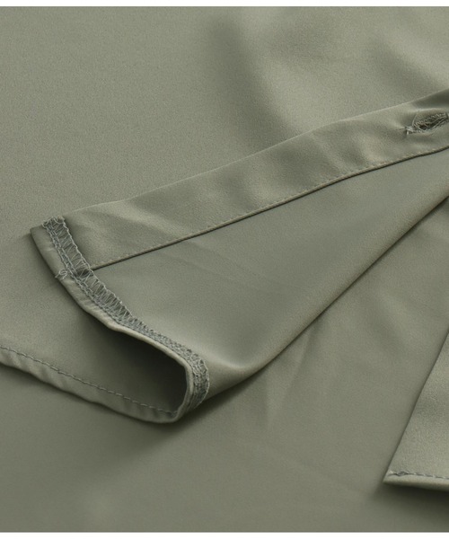 ANAP(アナップ)の「サテンオーバーサイズシャツ(シャツ/ブラウス・レディース・ライトブルー/グレイッシュベージュ/ベージュ・FREE)」の19枚目の写真