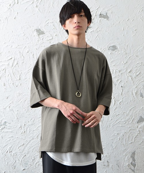 MinoriTY（マイノリティ）の「【MinoriTY】長袖or半袖ヘビーウエイトコットンボートネックTシャツ ロンT 半袖Tシャツ メンズ オーバーサイズ ビッグシルエット 無地 春服 夏服（Tシャツ/カットソー・メンズ・ブラック/ブラウン/グレー/オフホワイト/カーキ/グリーン/レッド/ネイビー/ライトホワイト/スカイブルー/ライトパープル/ベージュ/ブルーグレー/ダークグリーン・M/L/S）」の10枚目の写真