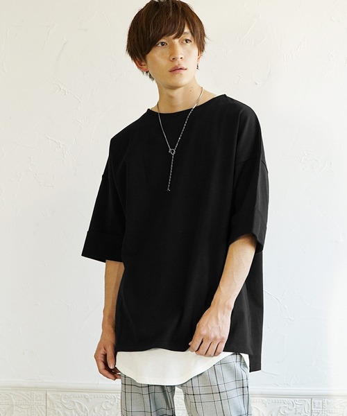 MinoriTY（マイノリティ）の「【MinoriTY】長袖or半袖ヘビーウエイトコットンボートネックTシャツ ロンT 半袖Tシャツ メンズ オーバーサイズ ビッグシルエット 無地 春服 夏服（Tシャツ/カットソー・メンズ・ブラック/ブラウン/グレー/オフホワイト/カーキ/グリーン/レッド/ネイビー/ライトホワイト/スカイブルー/ライトパープル/ベージュ/ブルーグレー/ダークグリーン・M/L/S）」の4枚目の写真