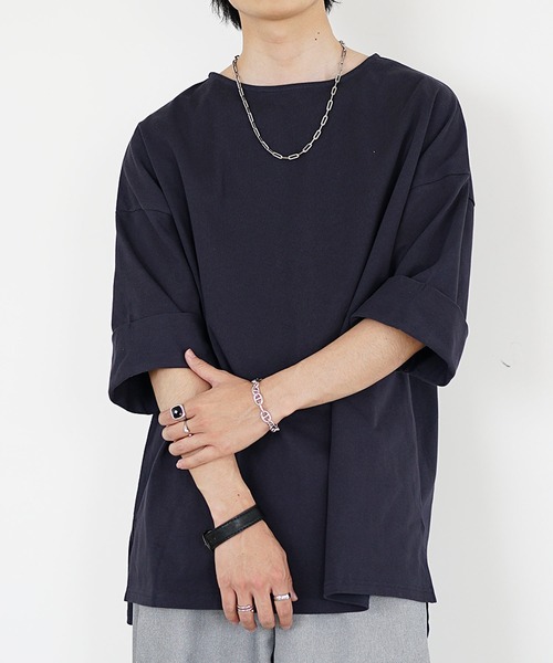 MinoriTY（マイノリティ）の「【MinoriTY】長袖or半袖ヘビーウエイトコットンボートネックTシャツ ロンT 半袖Tシャツ メンズ オーバーサイズ ビッグシルエット 無地 春服 夏服（Tシャツ/カットソー・メンズ・ブラック/ブラウン/グレー/オフホワイト/カーキ/グリーン/レッド/ネイビー/ライトホワイト/スカイブルー/ライトパープル/ベージュ/ブルーグレー/ダークグリーン・M/L/S）」の21枚目の写真