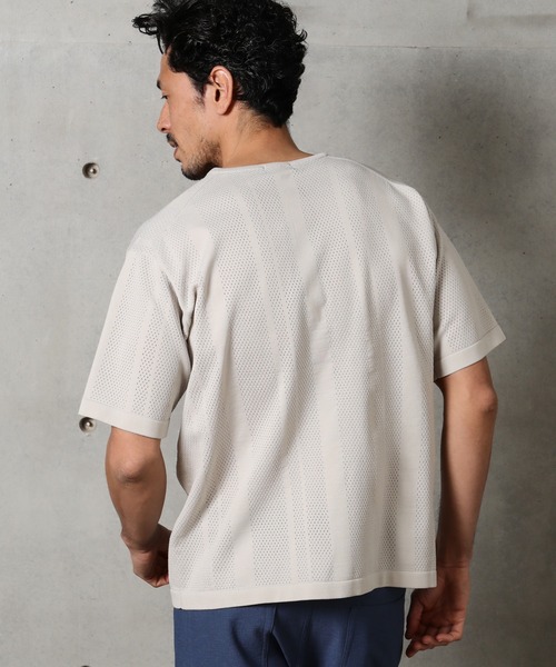 MEN'S BIGI（メンズビギ）の「12Gニット/アイレットストライプ天竺 ヘンリーネックニット（Tシャツ/カットソー・メンズ・ライトグレー/カーキ/ターコイズブルー/マスタード・02/03）」の7枚目の写真