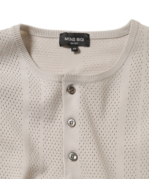 MEN'S BIGI（メンズビギ）の「12Gニット/アイレットストライプ天竺 ヘンリーネックニット（Tシャツ/カットソー・メンズ・ライトグレー/カーキ/ターコイズブルー/マスタード・02/03）」の11枚目の写真
