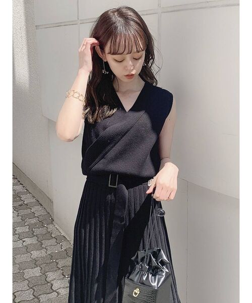 dazzlin(ダズリン)の「プリーツカシュクールワンピース(ワンピース・レディース・ブラック/ベージュ/ピンク・FREE)」の8枚目の写真