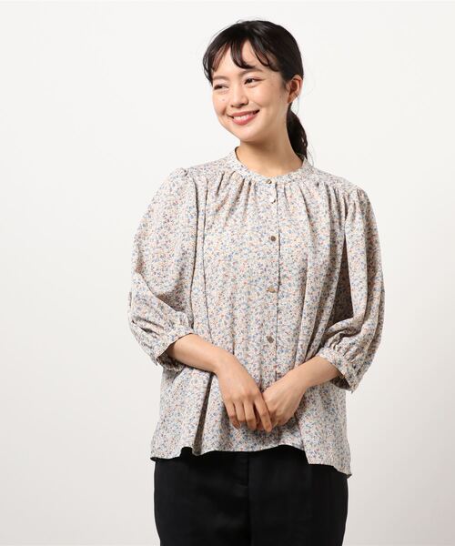 natural couture(ナチュラルクチュール)の「マット金釦とろみサテン6分袖ブラウス(シャツ/ブラウス・レディース・オフホワイト/サックスブルー/ミント/その他1/その他2/その他3/ピンクベージュ・FREE)」の9枚目の写真