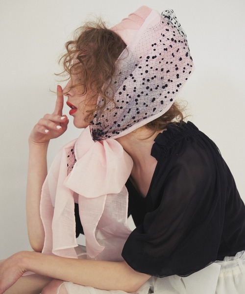 J1U by LA BELLE ETUDE(ジユウバイラベルエチュード)の「パフチュールシフォン袖リブTOPS(Tシャツ/カットソー・レディース・ブラック/ピンク・FREE)」の13枚目の写真
