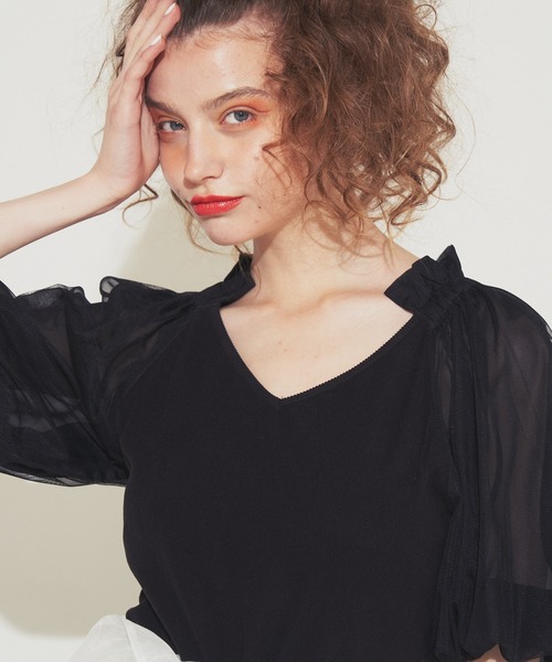 J1U by LA BELLE ETUDE(ジユウバイラベルエチュード)の「パフチュールシフォン袖リブTOPS(Tシャツ/カットソー・レディース・ブラック/ピンク・FREE)」の8枚目の写真