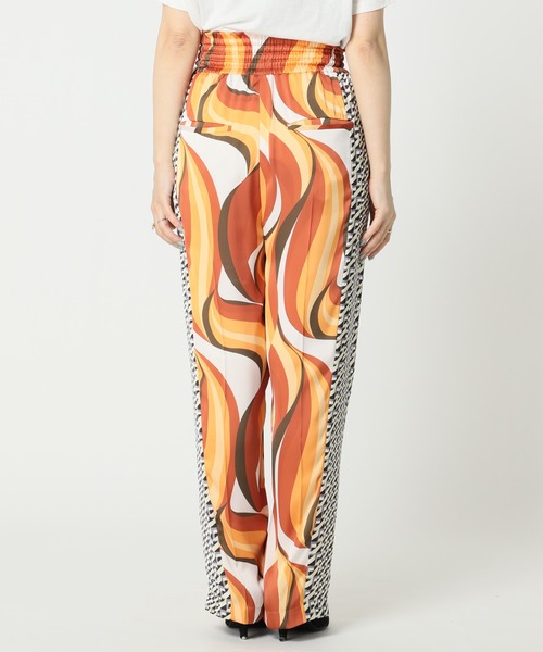 JOURNAL STANDARD(ジャーナルスタンダード)の「【Ayumi.HxJOURNALSTANDARD】ドッキングプリントパンツ◆(その他パンツ・レディース・オレンジ/グリーン・38/36)」の10枚目の写真