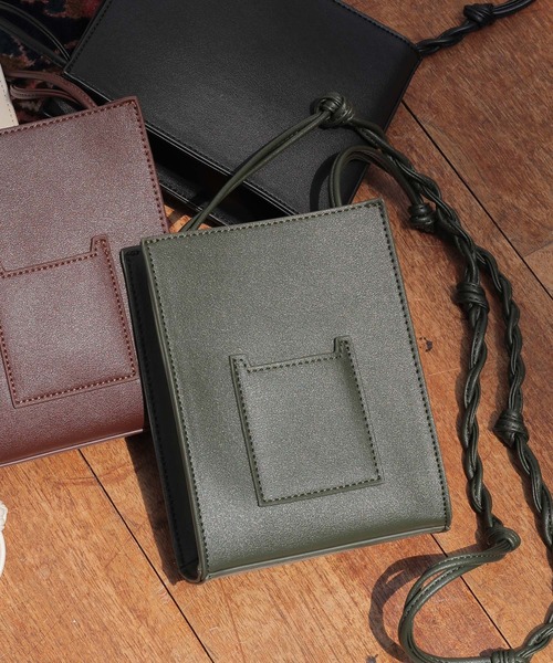 AMERICAN HOLIC(アメリカンホリック)の「【WEB限定】ミニスクエアショルダー(ショルダーバッグ・レディース・ブラック/ダークブラウン/カーキ/アイボリー・FREE)」の2枚目の写真