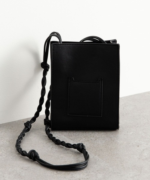 AMERICAN HOLIC(アメリカンホリック)の「【WEB限定】ミニスクエアショルダー(ショルダーバッグ・レディース・ブラック/ダークブラウン/カーキ/アイボリー・FREE)」の4枚目の写真