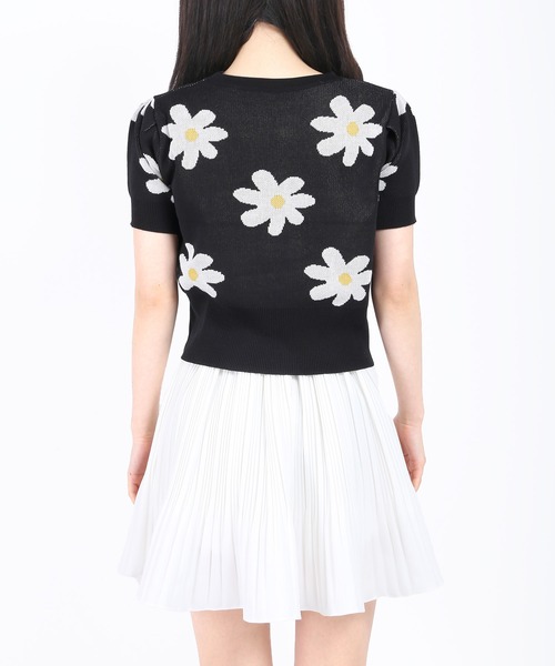 WC(ダブル シー)の「マーガレットニットトップス(ニット/セーター・レディース・ブラック/グリーン・FREE)」の5枚目の写真