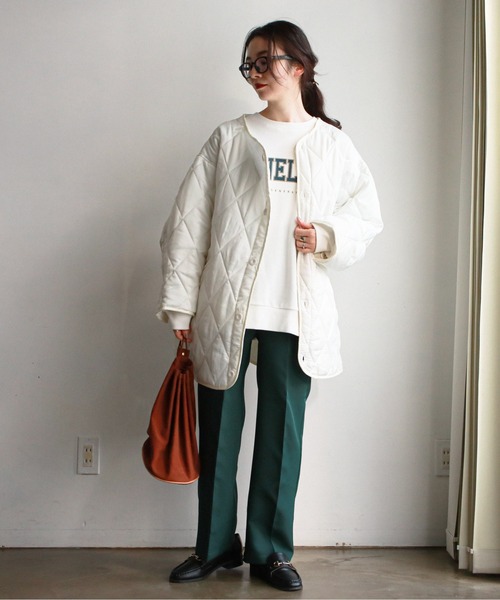 feepur(フェピュール)の「カレッジロゴオーバースウェット(スウェット・レディース・グリーン/ネイビー/オフホワイト/杢グレー・MEDIUM)」の7枚目の写真