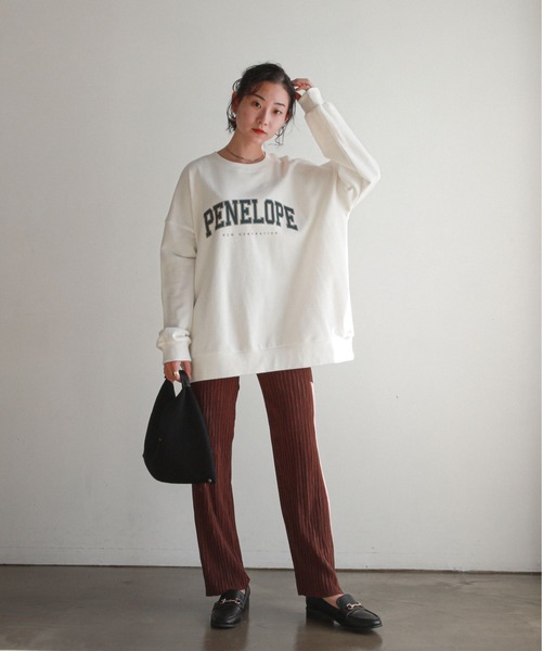 feepur(フェピュール)の「カレッジロゴオーバースウェット(スウェット・レディース・グリーン/ネイビー/オフホワイト/杢グレー・MEDIUM)」の12枚目の写真