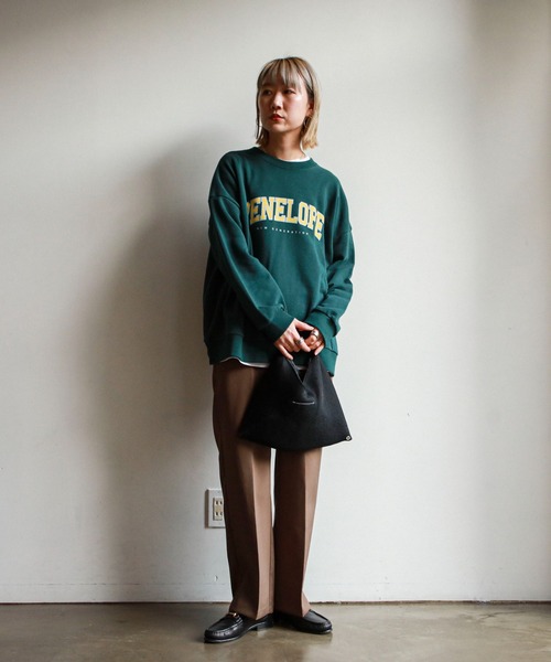 feepur(フェピュール)の「カレッジロゴオーバースウェット(スウェット・レディース・グリーン/ネイビー/オフホワイト/杢グレー・MEDIUM)」の8枚目の写真