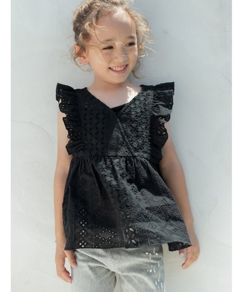 fifth(フィフス)の「【KIDS】コットンレースフリルブラウス(その他パンツ・キッズ・ホワイト/ブラック・110/120/130)」の2枚目の写真