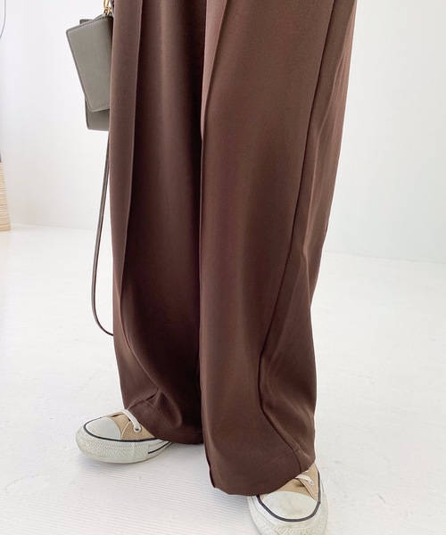 StyleSea(スタイルシー)の「ツイルセンターバギーパンツ(スラックス・レディース・ダークブラウン/パープル/ライトベージュ/グレイッシュブルー・MEDIUM)」の14枚目の写真