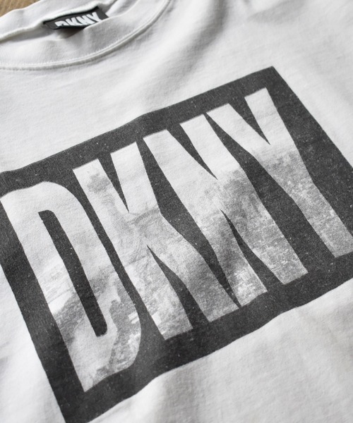 DKNY(ディーケーエヌワイ)の「【ヴィンテージ古着】90's DKNY/ダナキャランニューヨーク プリント Tシャツ(Tシャツ/カットソー・メンズ・ホワイト・LARGE)」の5枚目の写真
