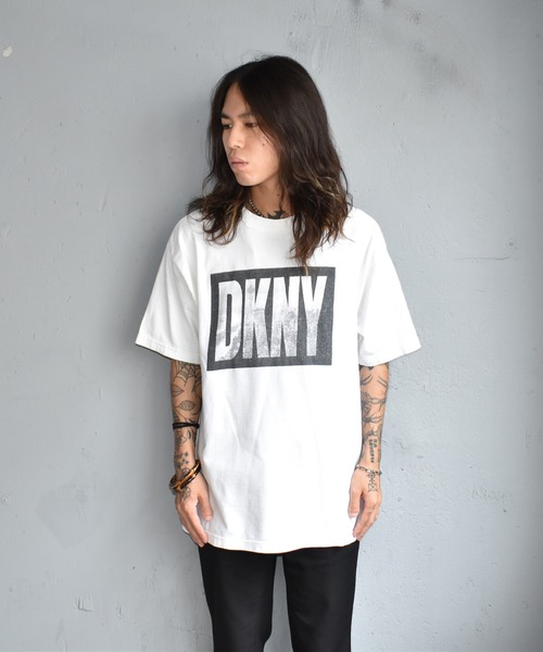 DKNY(ディーケーエヌワイ)の「【ヴィンテージ古着】90's DKNY/ダナキャランニューヨーク プリント Tシャツ(Tシャツ/カットソー・メンズ・ホワイト・LARGE)」の3枚目の写真