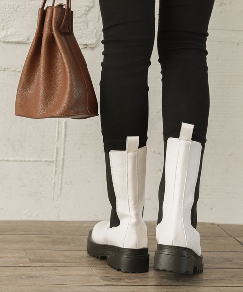 La-gemme（ラジェム）の「サイドゴアロングブーツ（ブーツ・レディース・ホワイト/ブラック・35/36/37/38/39/40）」の10枚目の写真