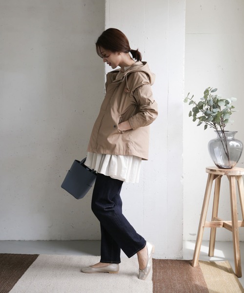 URBAN RESEARCH DOORS（アーバンリサーチドアーズ）の「ダウンライナーマウンテンパーカー（マウンテンパーカー・レディース・ベージュ/ネイビー/カーキ・ONE）」の11枚目の写真