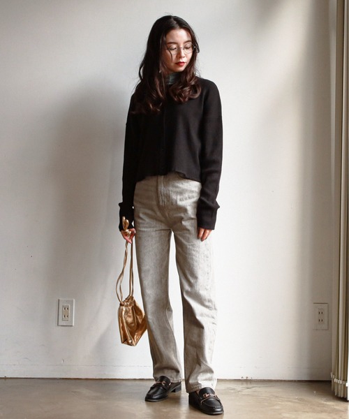 feepur（フェピュール）の「ハイウエストストレートデニム（デニムパンツ・レディース・ネイビー/グレー系その他/シルバーグレー/ブラック・MEDIUM/SMALL）」の22枚目の写真