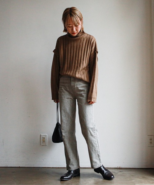 feepur（フェピュール）の「ハイウエストストレートデニム（デニムパンツ・レディース・ネイビー/グレー系その他/シルバーグレー/ブラック・MEDIUM/SMALL）」の16枚目の写真