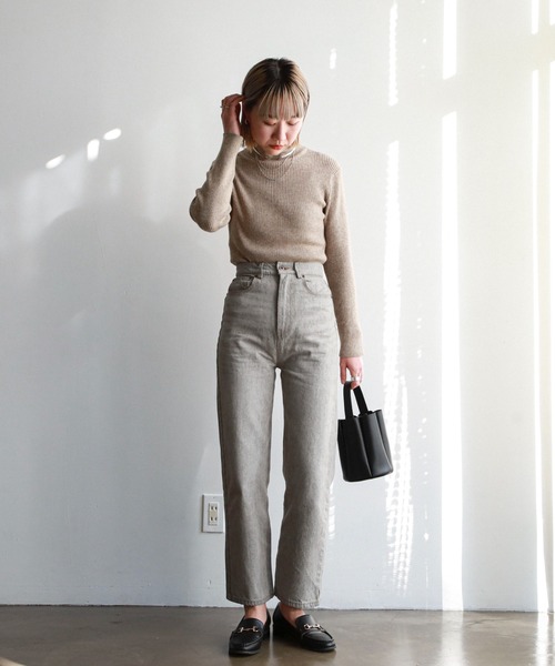 feepur（フェピュール）の「ハイウエストストレートデニム（デニムパンツ・レディース・ネイビー/グレー系その他/シルバーグレー/ブラック・MEDIUM/SMALL）」の19枚目の写真