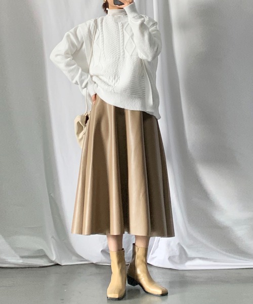 me+em select（ミームセレクト）の「パッチワークケーブルパターンニット【数量限定販売】（ニット/セーター・レディース・ピンク/ホワイト/ブラウン/ブラック・FREE）」の8枚目の写真