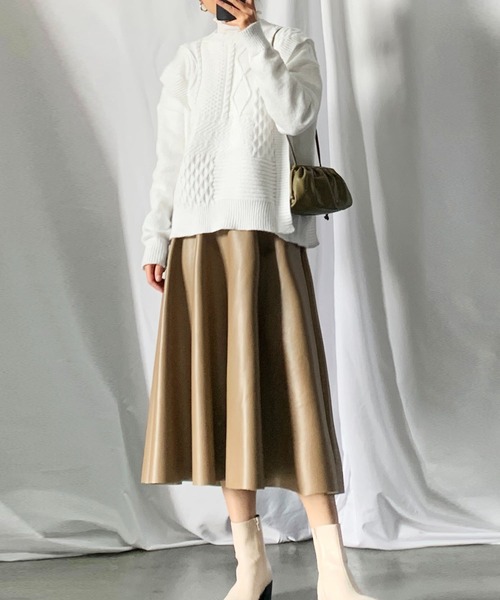 me+em select（ミームセレクト）の「パッチワークケーブルパターンニット【数量限定販売】（ニット/セーター・レディース・ピンク/ホワイト/ブラウン/ブラック・FREE）」の10枚目の写真