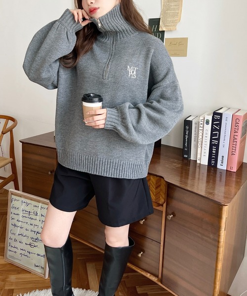 セール】【累計販売枚数1万枚突破！】ハーフジップワンポイント刺繍
