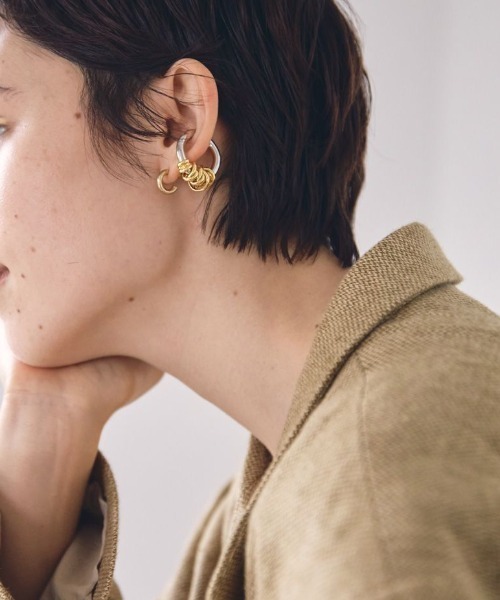 TODAYFUL（トゥデイフル）の「TODAYFUL(トゥデイフル) "Bicolor Loop Ring"バイカラーループリング(2way)/12210903（リング・レディース・マルチ・ONE SIZE）」の4枚目の写真