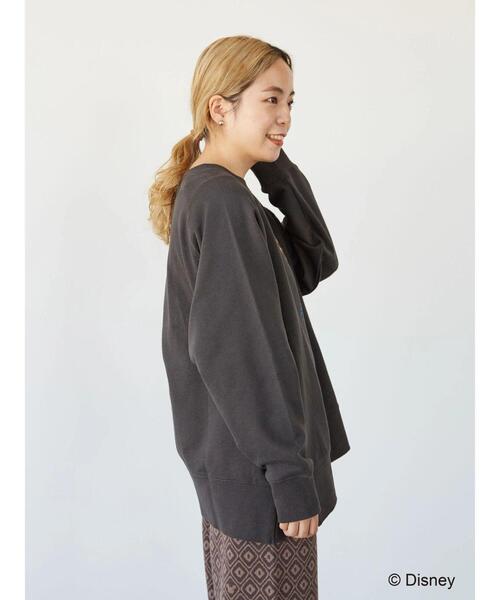 Disney（ディズニー）の「ラグラン裏毛プルオーバー/Mickey（スウェット・レディース・チャコールグレー/カーキ・FREE）」の6枚目の写真