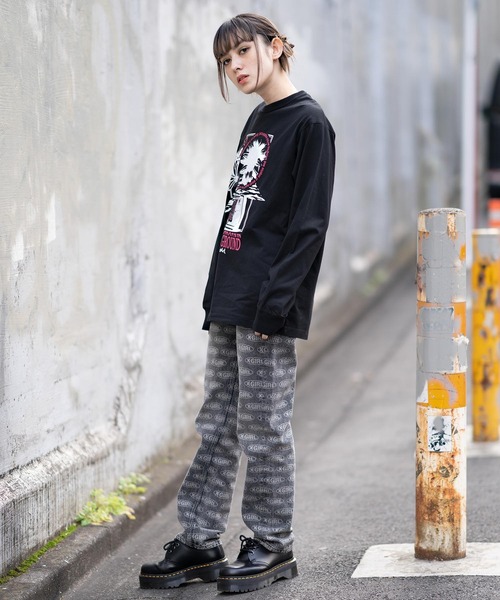 X-girl（エックスガール）の「UNDERGROUND COLLAGE L/S TEE（Tシャツ