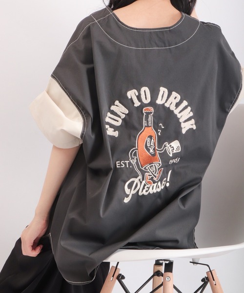 POWER TO THE PEOPLE(パワートゥーザピープル)の「POWER TO THE PEOPLE バック刺繍ゲーム半袖シャツ(シャツ/ブラウス・メンズ・チャコールグレー/サックスブルー/ブラウン/アイボリー・LL/L/M)」の3枚目の写真