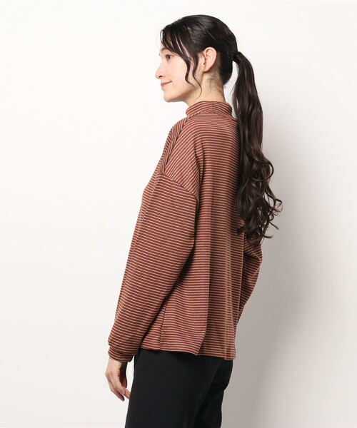 Lace Ladies(レースレディース)の「細ボーダー タートルネック カットソー(Tシャツ/カットソー・レディース・ホワイト/ブラック/キャメル・FREE)」の4枚目の写真