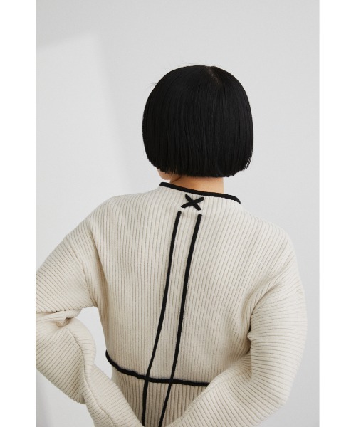 STYLEMIXER(スタイルミキサー)の「パイピングフォルムショートニット(ニット/セーター・レディース・ホワイト/ベージュ/グリーン・FREE)」の8枚目の写真