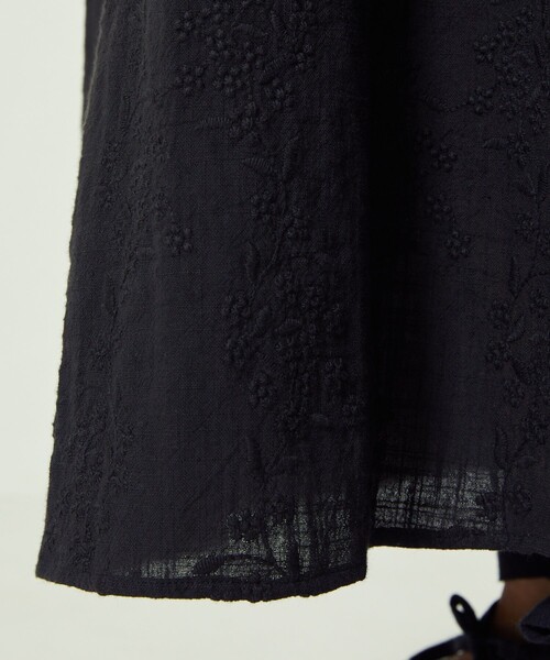 Freada/フリーダインド総刺繍パフスリーブワンピース