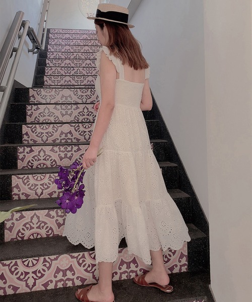 lissi Boutique（リージーブティック）の「【lissi Boutique】スカラップ刺繍マキシ丈フリルキャミワンピース（ワンピース・レディース・ホワイト/ピンク・FREE）」の16枚目の写真
