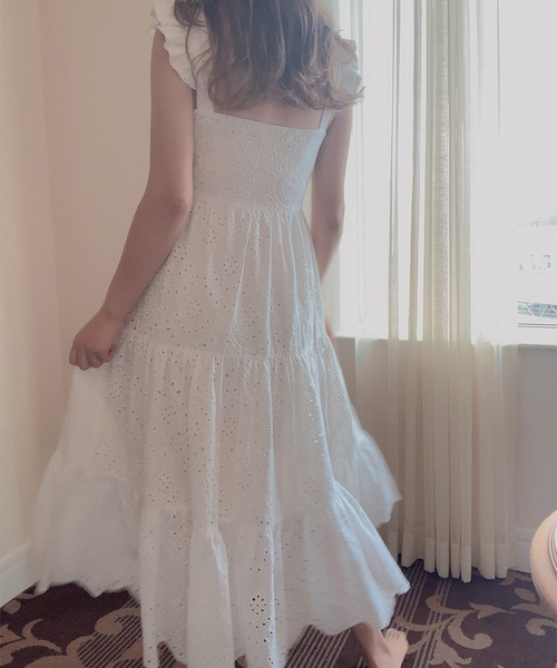 lissi Boutique（リージーブティック）の「【lissi Boutique】スカラップ刺繍マキシ丈フリルキャミワンピース（ワンピース・レディース・ホワイト/ピンク・FREE）」の14枚目の写真