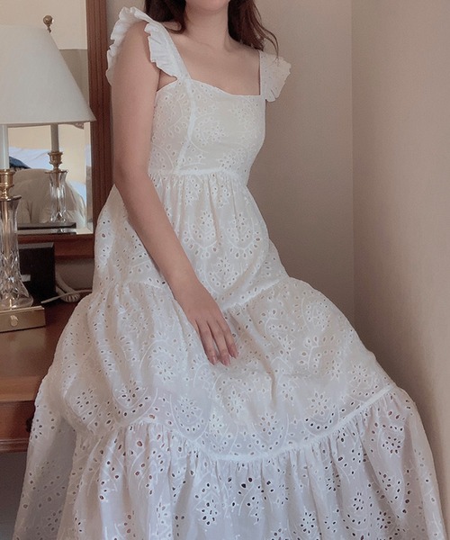 lissi Boutique（リージーブティック）の「【lissi Boutique】スカラップ刺繍マキシ丈フリルキャミワンピース（ワンピース・レディース・ホワイト/ピンク・FREE）」の18枚目の写真