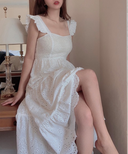 lissi Boutique（リージーブティック）の「【lissi Boutique】スカラップ刺繍マキシ丈フリルキャミワンピース（ワンピース・レディース・ホワイト/ピンク・FREE）」の10枚目の写真