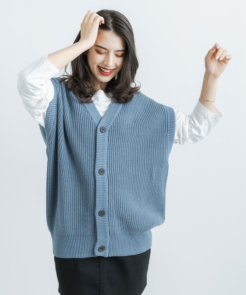 Rocky Monroe（ロッキーモンロー）の「オーバーサイズ ハイバルキー片畦編み ウォッシャブルニットベスト（ベスト・メンズ・チャコールグレー/ライトグレー/ダークブラウン/ネイビー/サックスブルー/マスタード/ケリー/グレイッシュベージュ/ブラック/オフホワイト・M/L/XL）」の18枚目の写真