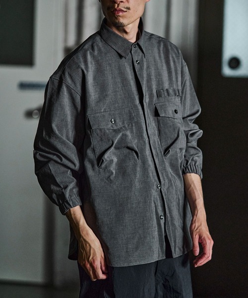 GORDON MILLER(ゴードンミラー)の「GORDON MILLER(ゴードンミラー)EASY CAREリネンライクスモッグシャツ(シャツ/ブラウス・メンズ・チャコールグレー/ブラウン・M/L)」の15枚目の写真