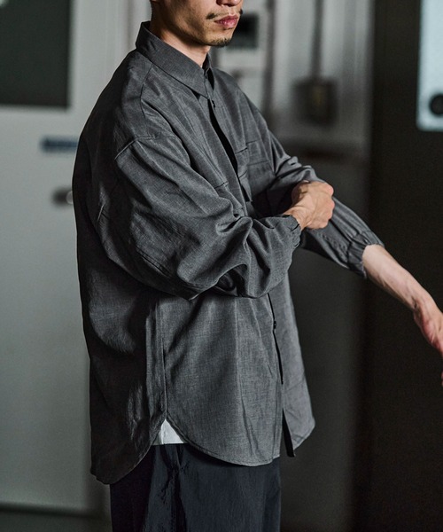 GORDON MILLER(ゴードンミラー)の「GORDON MILLER(ゴードンミラー)EASY CAREリネンライクスモッグシャツ(シャツ/ブラウス・メンズ・チャコールグレー/ブラウン・M/L)」の22枚目の写真