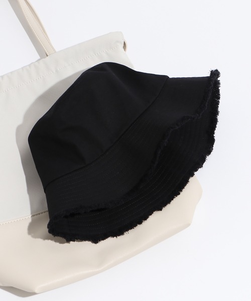 ikka（イッカ）の「UVフリンジバケットハット（ハット・レディース・ブラック/ベージュ/オフホワイト・FREE）」の3枚目の写真