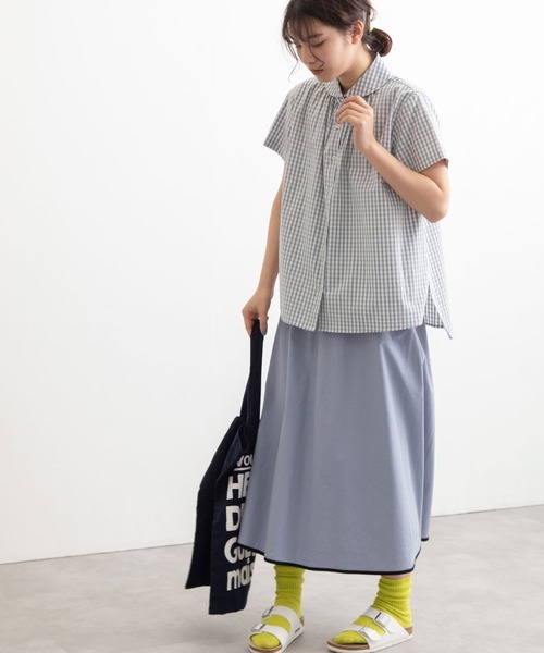 POU DOU DOU(プードゥドゥ)の「丸襟半袖ワンポイント刺繍シャツ(シャツ/ブラウス・レディース・ライトブルー/ブラック/グレー/オフホワイト・3)」の11枚目の写真