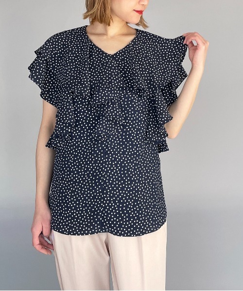 PICCIN（ピッチン）の「ラッフルカラードットブラウス（シャツ/ブラウス・レディース・ネイビー/オフホワイト/ブラック・M）」の3枚目の写真