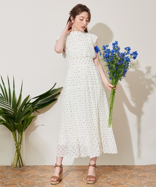 【国際ブランド】 Noela（ノエラ）の「プリーツ切替2WAYワンピース ワンピース