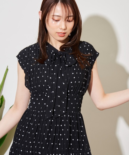 NOELA（ノエラ）の「プリーツ切替2WAYワンピース（ワンピース