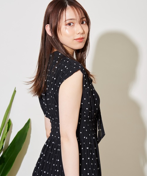 NOELA（ノエラ）の「プリーツ切替2WAYワンピース（ワンピース